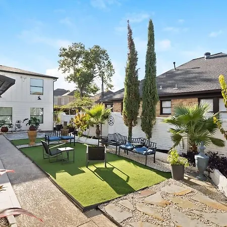 Rodeo Escape: Sleeps 8, Parking, Wi-Fi, Free Gym Apartamento